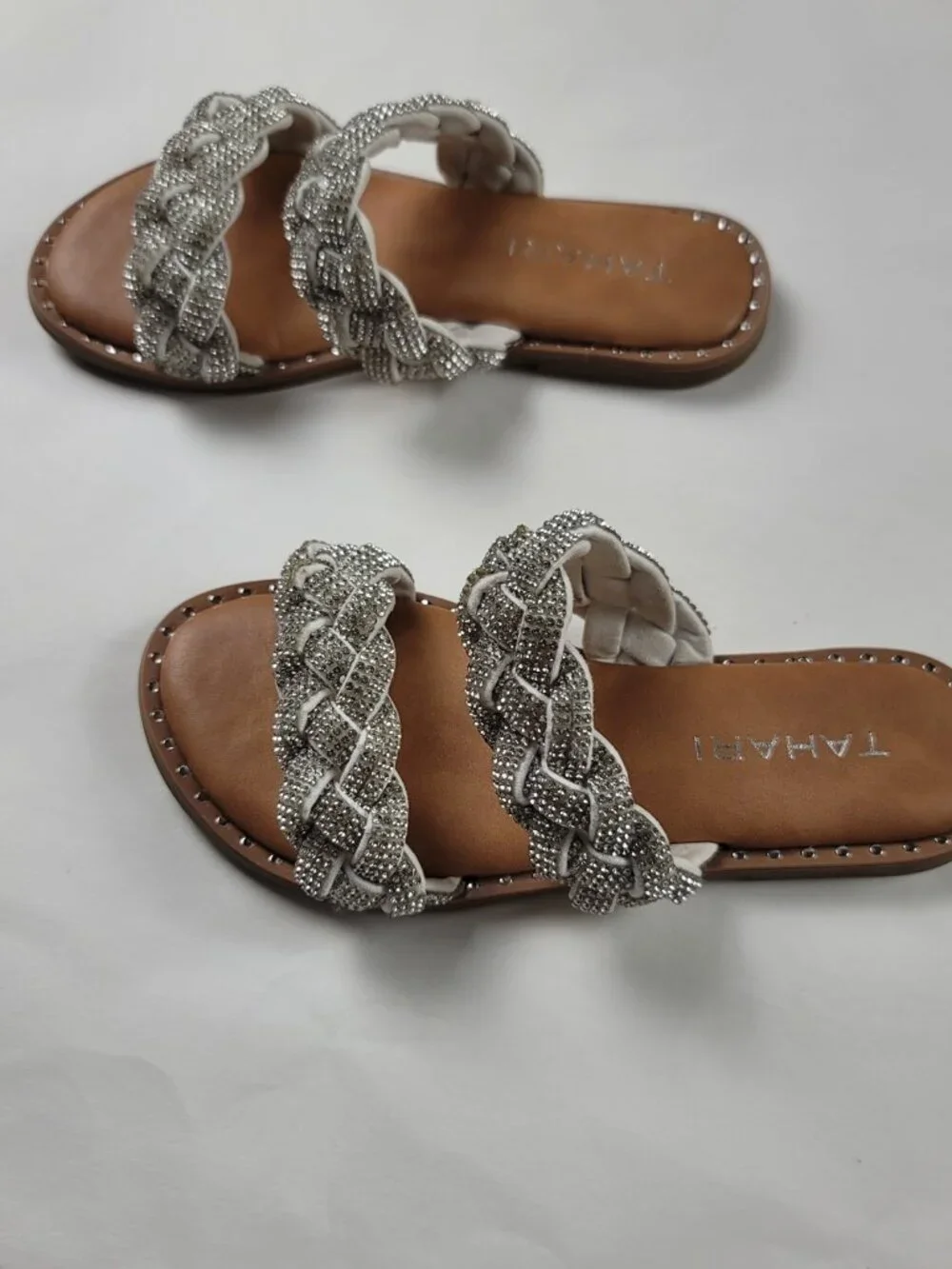 Tahari Rhinestone Braided Slide Sandals Girls Size 2 Tan Sparkly Dress Sandals